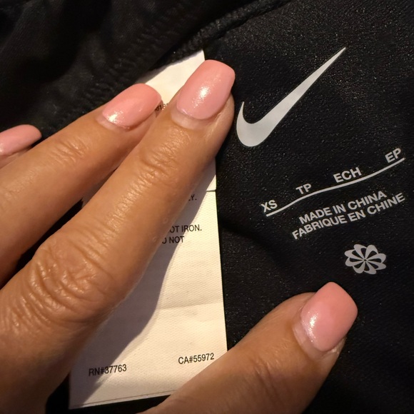 Nike Black One Piece with White Accents NWOT - Picture 4 of 8